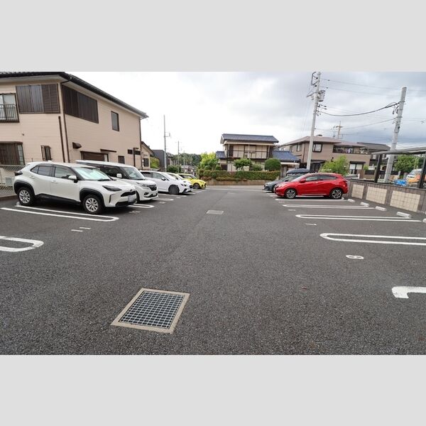 駐車場 (駐車場)