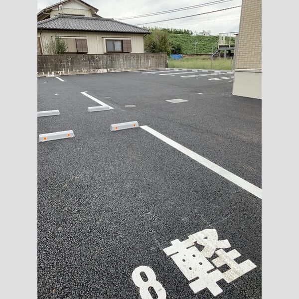 駐車場 (駐車場)