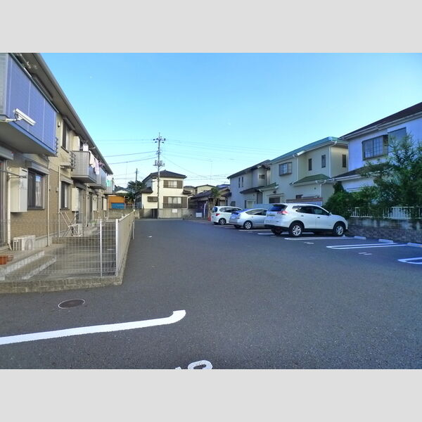 駐車場 (駐車場)
