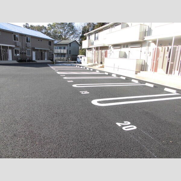 駐車場 (駐車場)