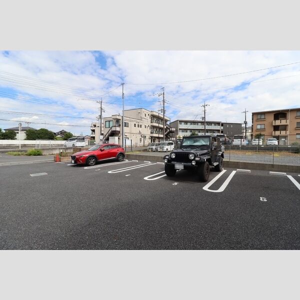 駐車場 (駐車場)