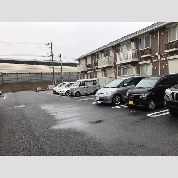 駐車場 (駐車場)