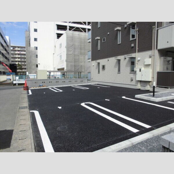 駐車場 (駐車場)