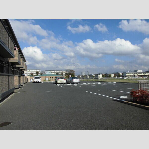 駐車場 (駐車場)