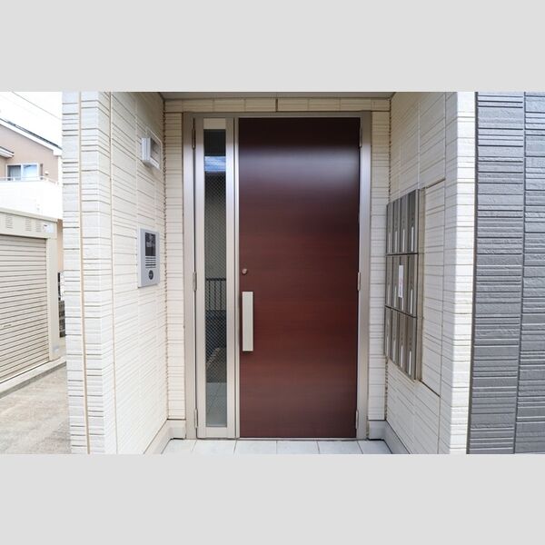 エントランス (エントランス)