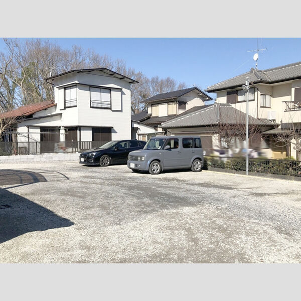 駐車場 (駐車場)