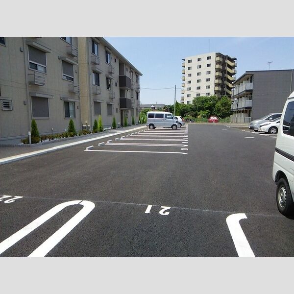 駐車場 (駐車場)