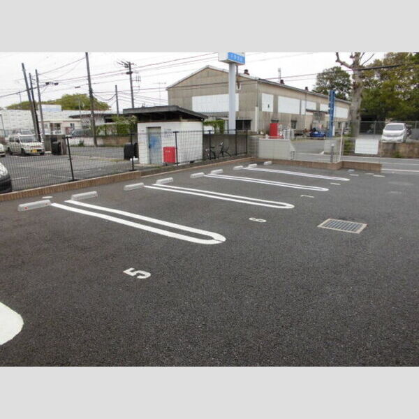 駐車場 (駐車場)