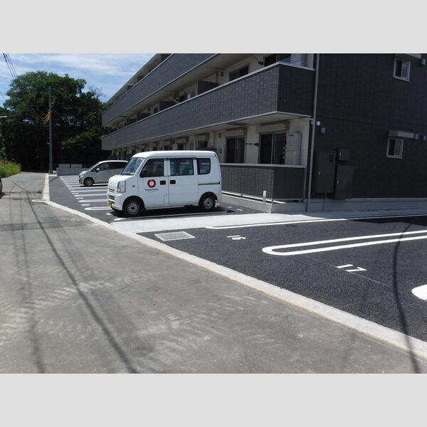 駐車場 (駐車場)