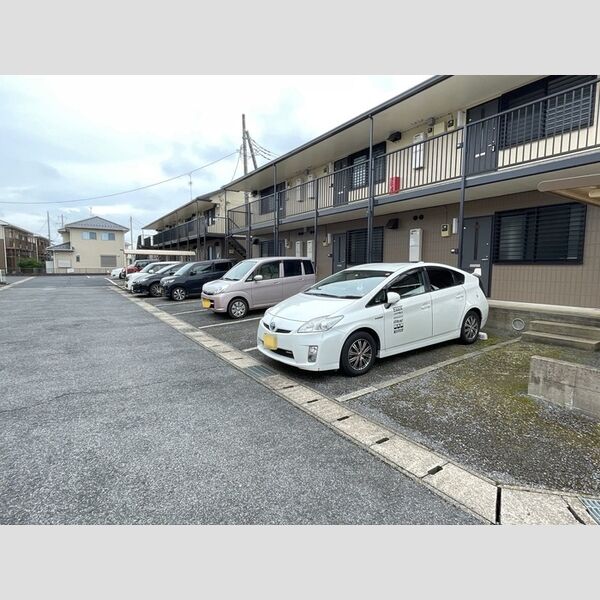 駐車場 (駐車場)
