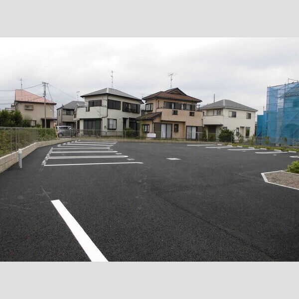 駐車場 (駐車場)