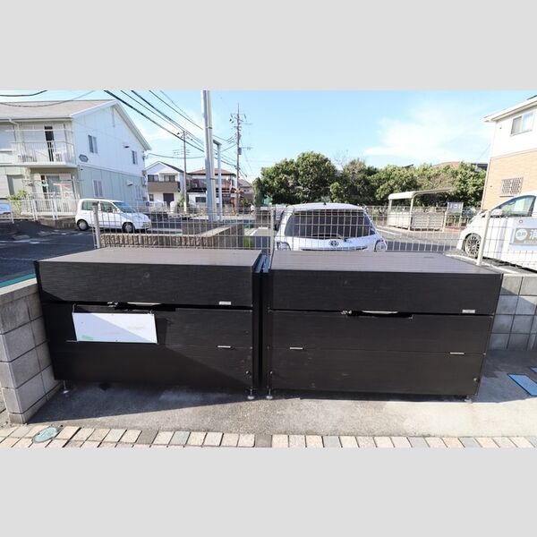 現地周辺 (ゴミ置き場)
