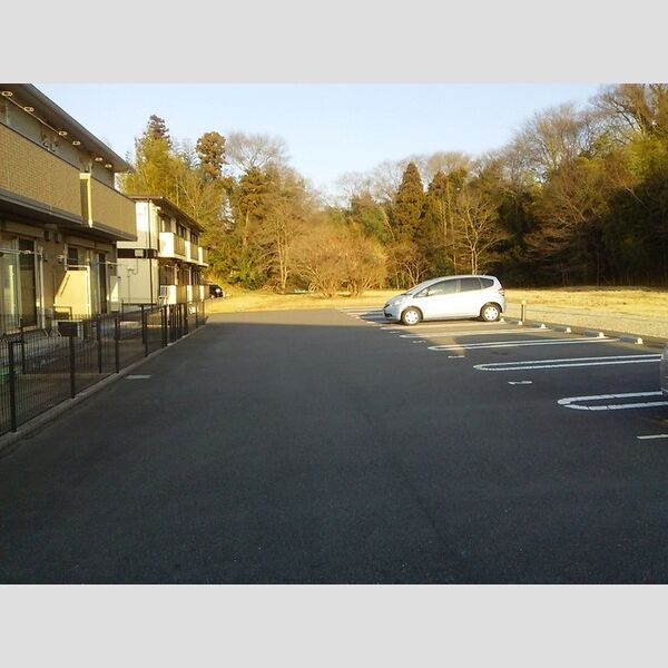 駐車場 (駐車場)