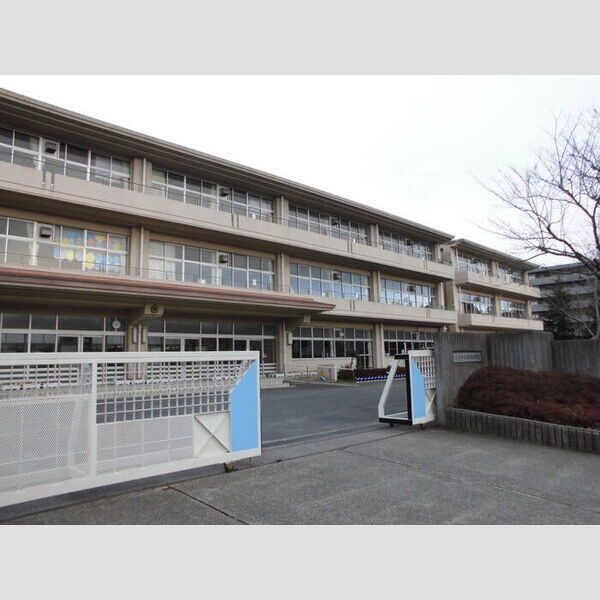 現地周辺 (佐倉市立寺崎小学校 871m(学校区はご確認ください))