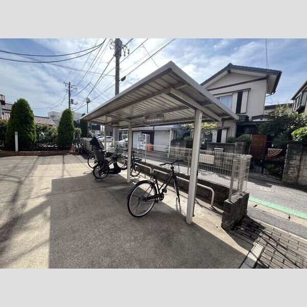 駐車場 (駐輪場)