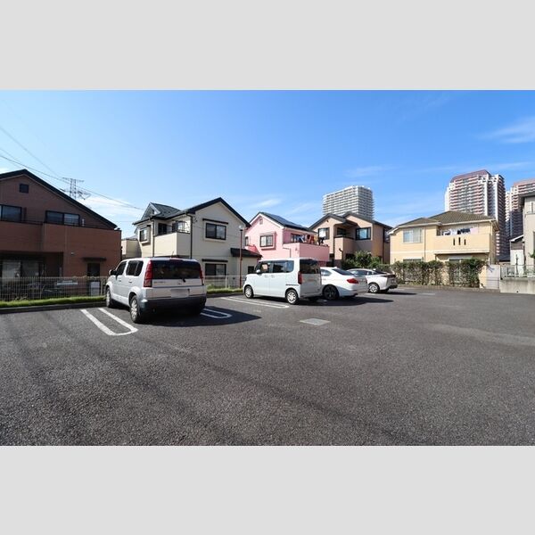 駐車場 (駐車場)