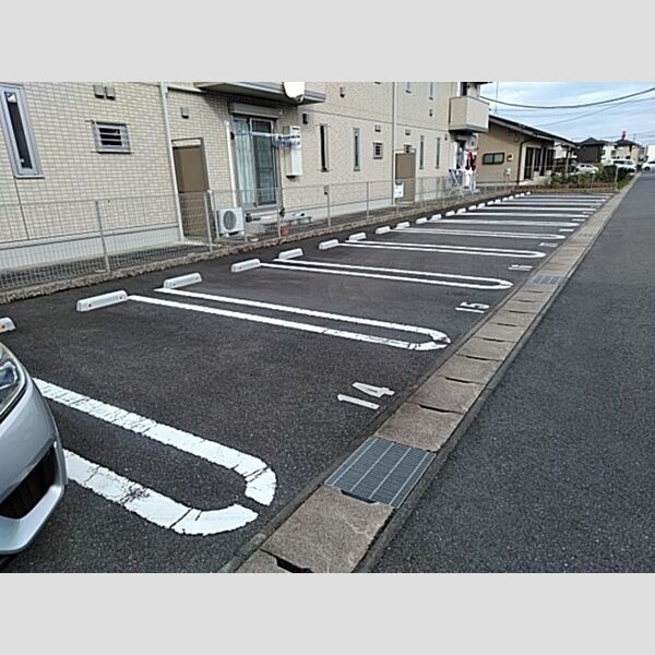 駐車場 (駐車場)