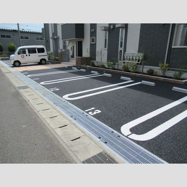 駐車場 (駐車場)