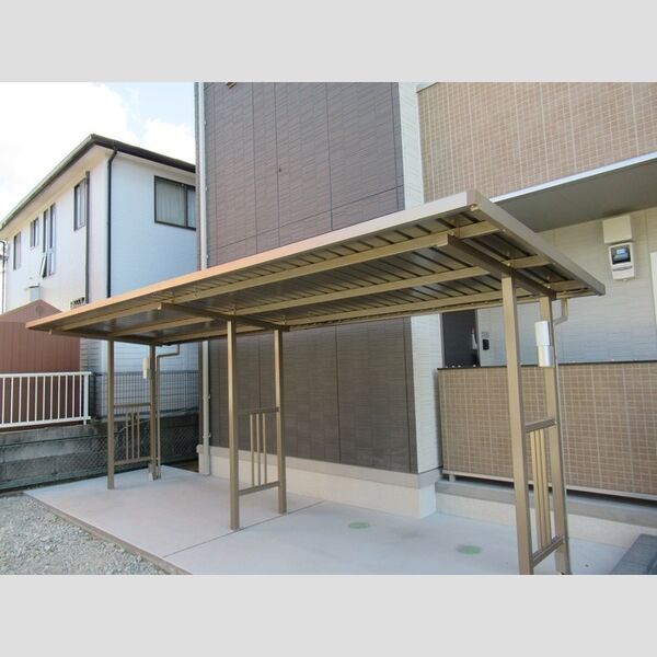 現地周辺 (駐輪場)