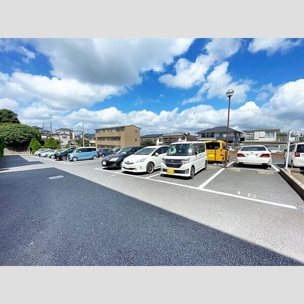駐車場 (駐車場)