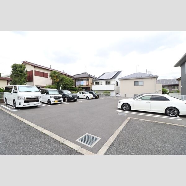 駐車場 (駐車場)