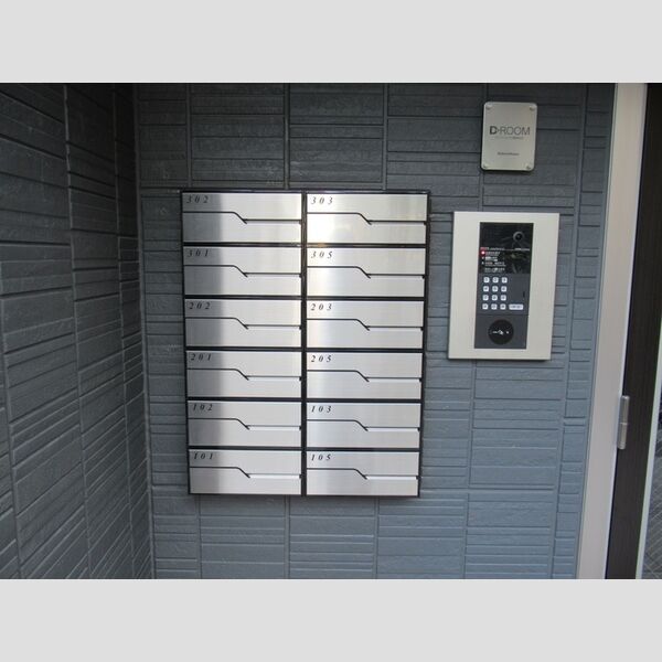 エントランス (集合ポスト・オートロック)