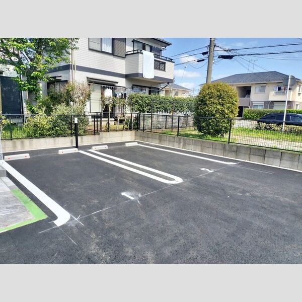 駐車場 (駐車場)