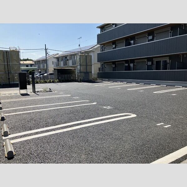 駐車場 (駐車場)