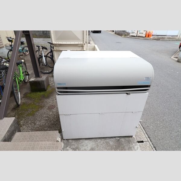 現地周辺 (ゴミ置き場)