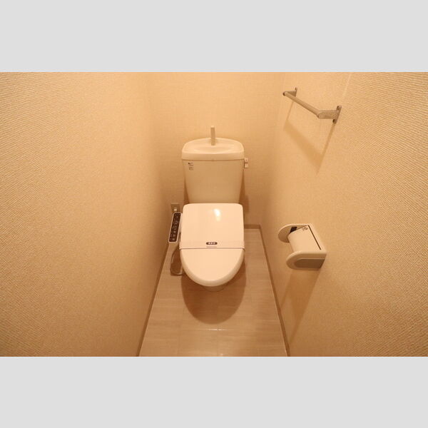 トイレ (温水洗浄暖房便座)