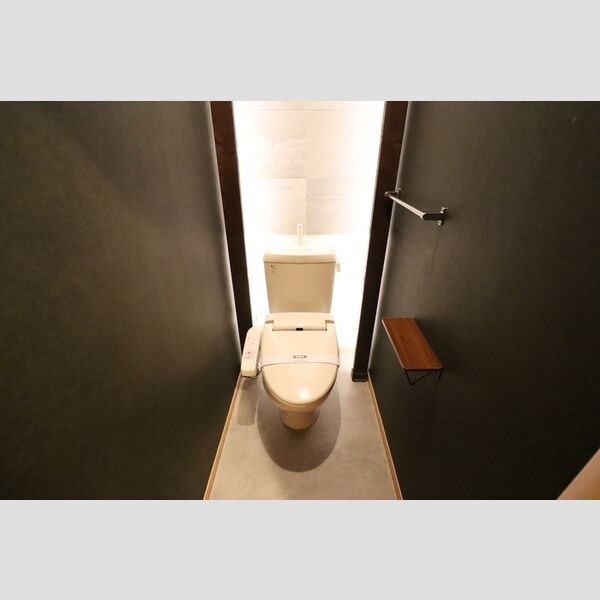 トイレ (温水洗浄暖房便座)