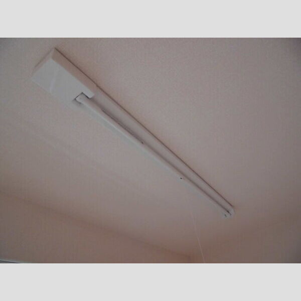 その他 (室内物干し)