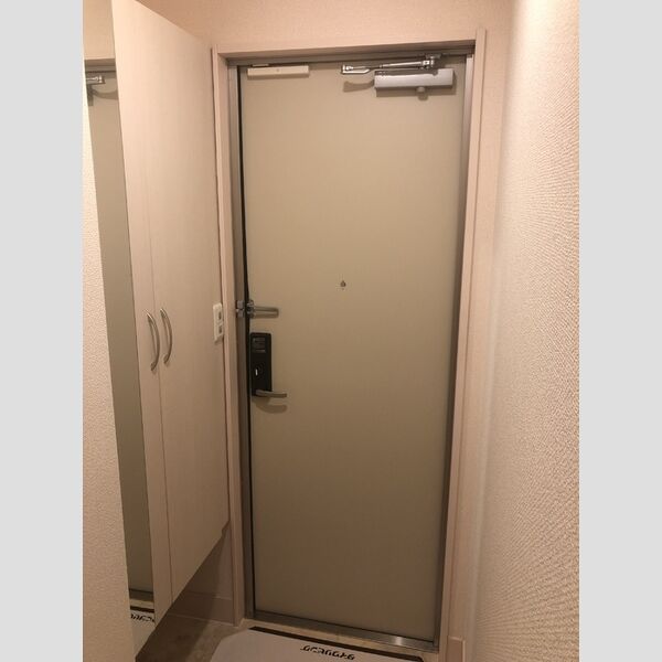 玄関 (玄関)