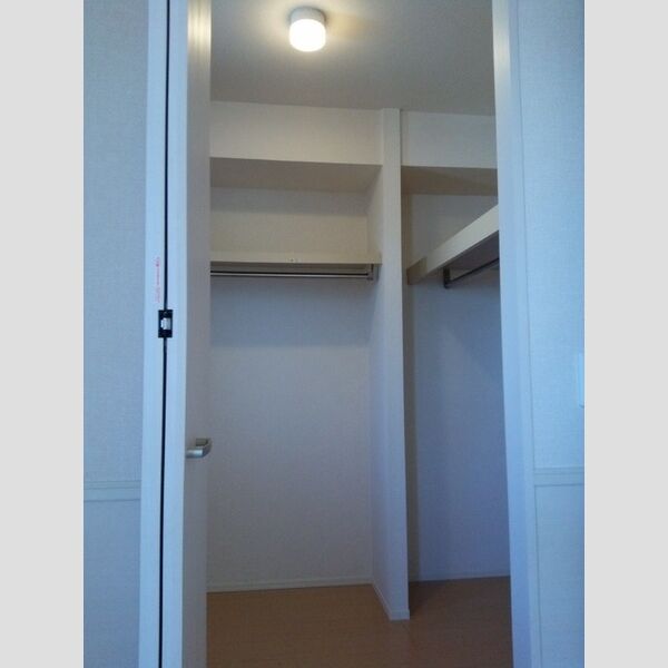 収納 (ウォークインクローゼット)