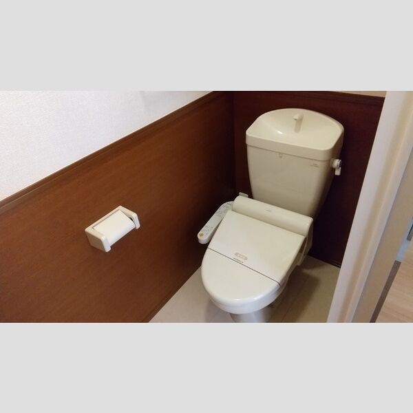 トイレ (温水洗浄暖房便座)