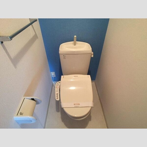 トイレ (温水洗浄暖房便座)