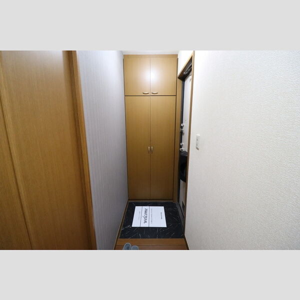 玄関 (玄関)