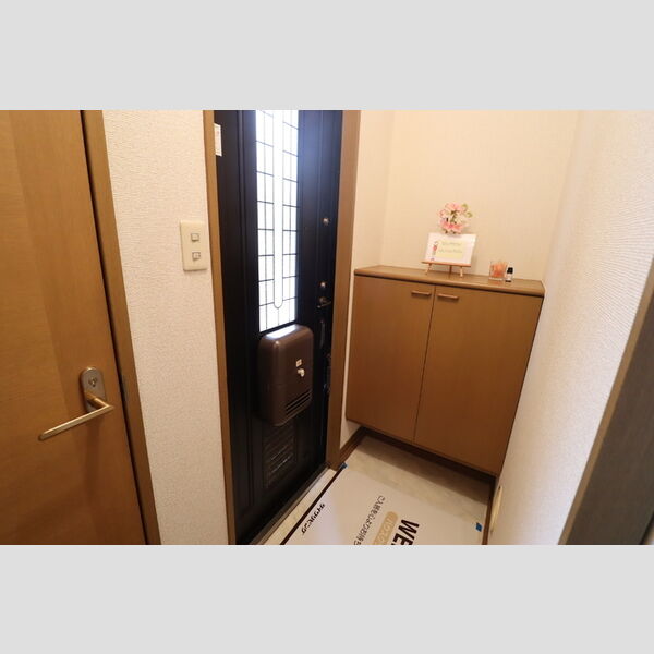玄関 (玄関)