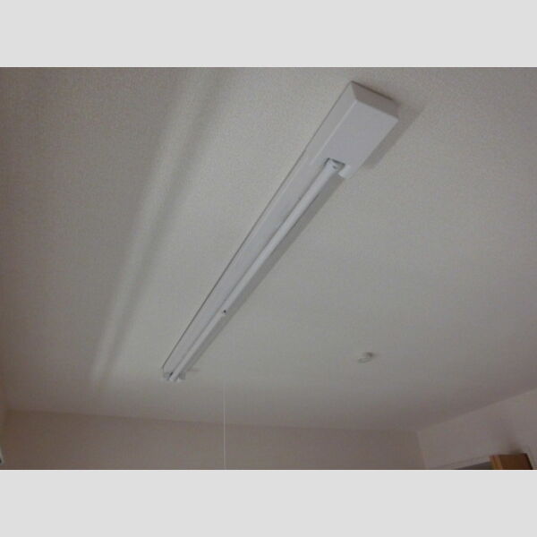 その他 (室内物干し)