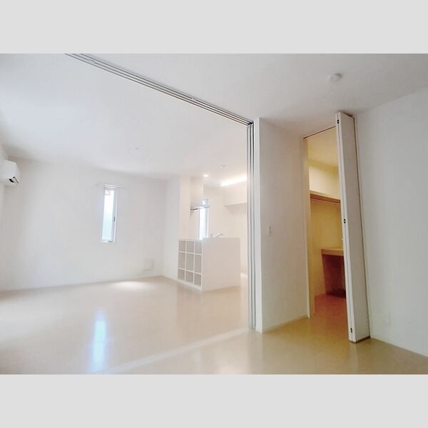 その他 (洋室)