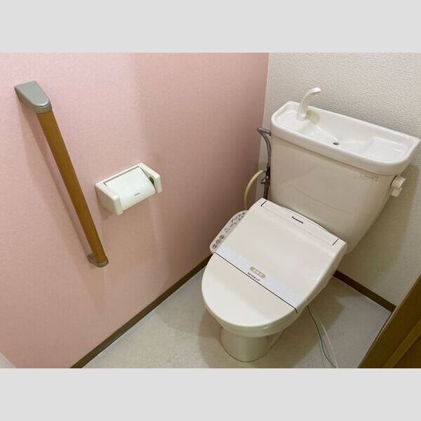 トイレ (温水洗浄暖房便座)