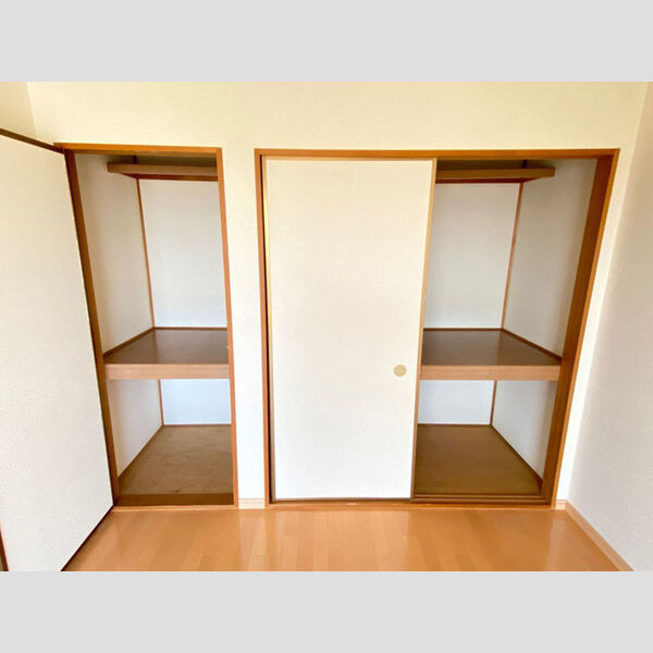 収納 (押入れ・収納)