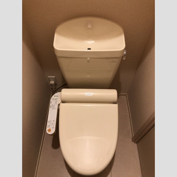 トイレ (温水洗浄暖房便座)