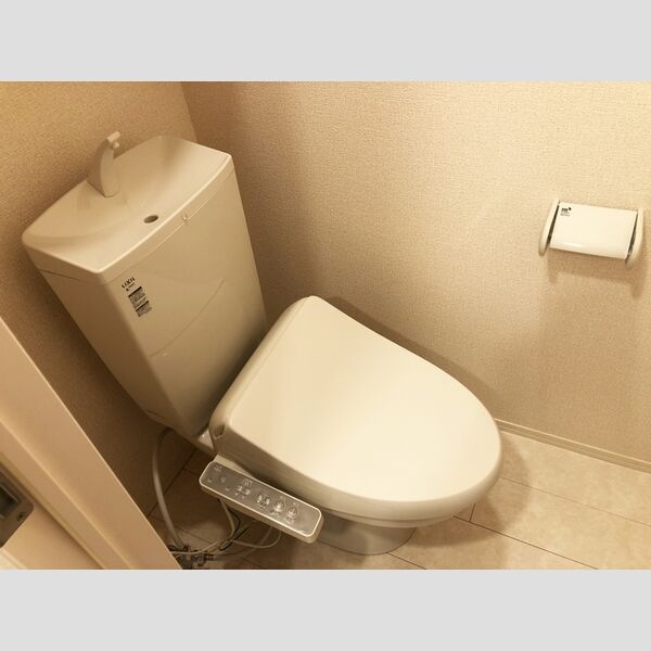 トイレ (温水洗浄暖房便座)
