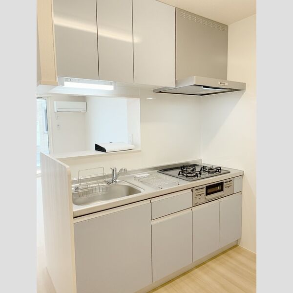 キッチン (対面システムキッチン)