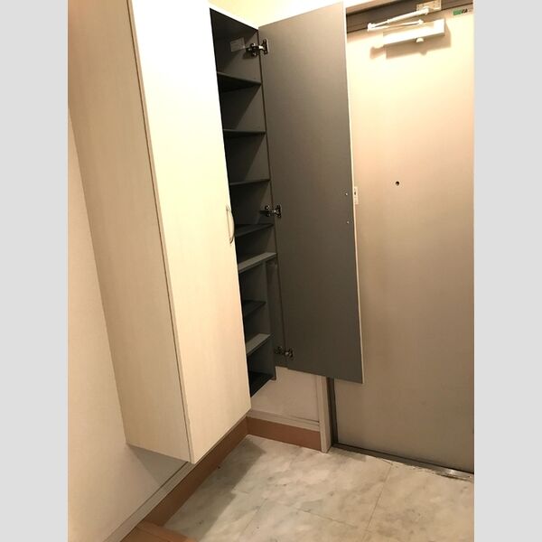 玄関 (玄関入口)