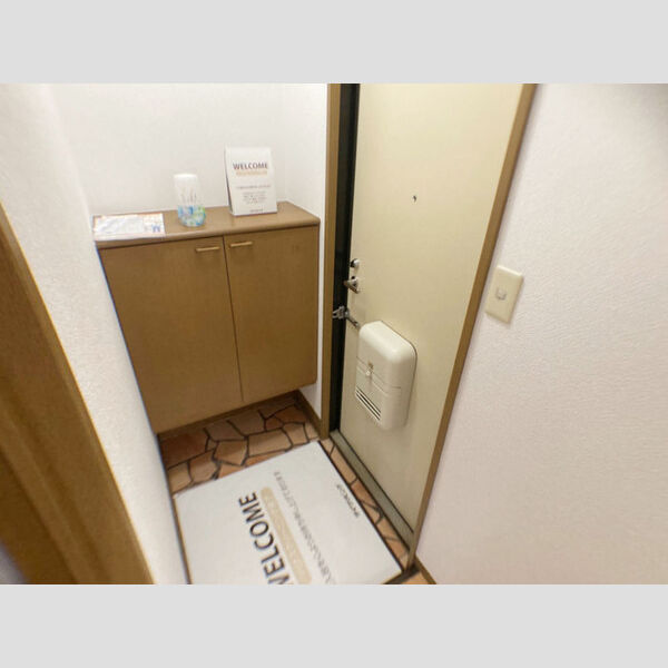 玄関 (玄関)