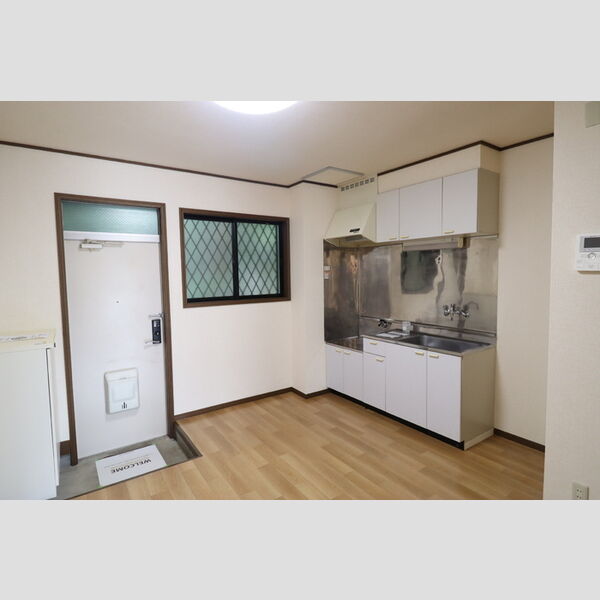 その他 (DK)