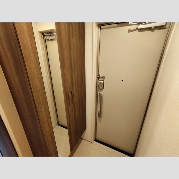 玄関 (玄関)