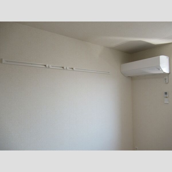 その他 (ハングバー・エアコン)